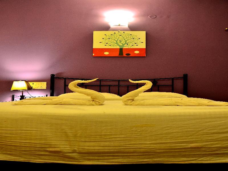 Garima Of Mandrem Hotel Buitenkant foto